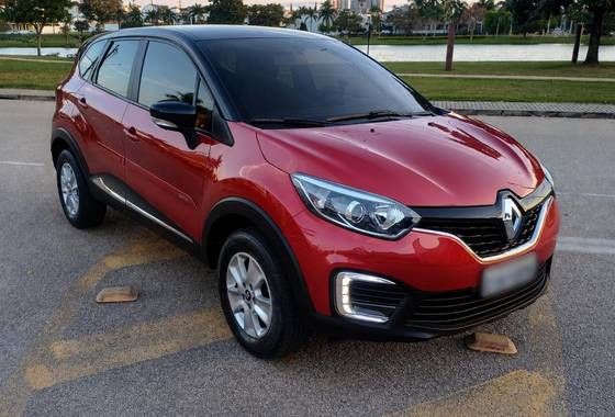 RENAULT CAPTUR 1.6 16V SCE FLEX LIFE X-TRONIC RENAULT CAPTUR 1.6 16V SCE FLEX LIFE X-TRONIC